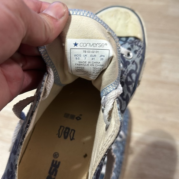 Vintage flower printed blue size 7 converse low tops - Picture 4 of 7